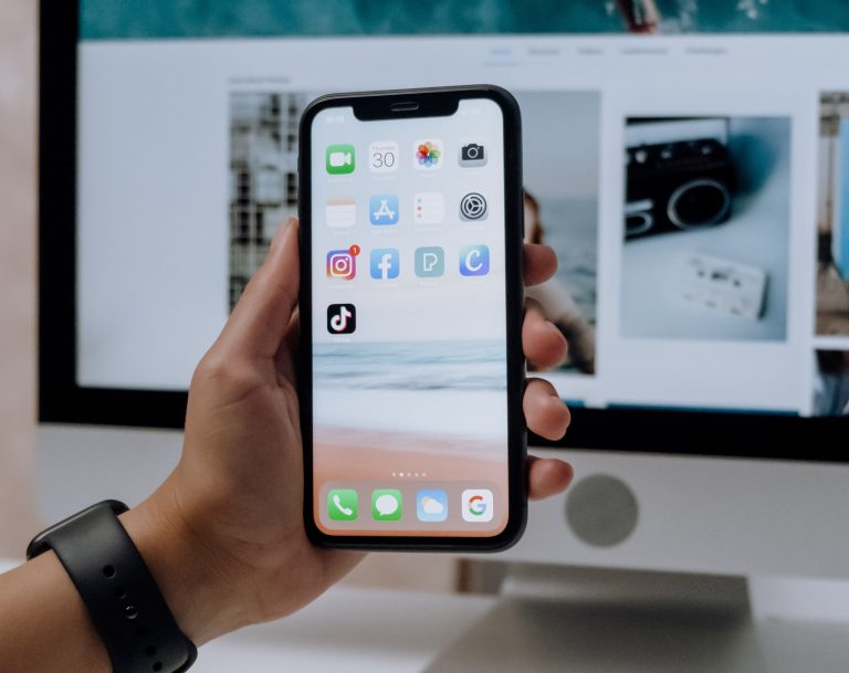 TIKTOK GAMBAR